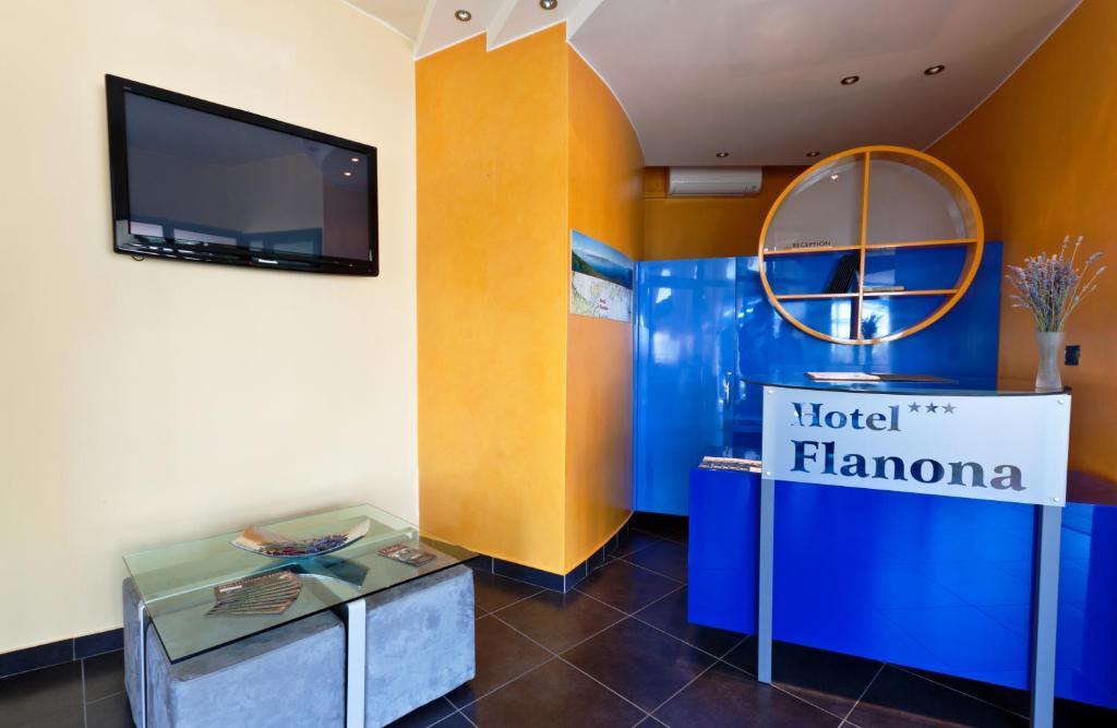 Hotel Flanona Пломин Экстерьер фото